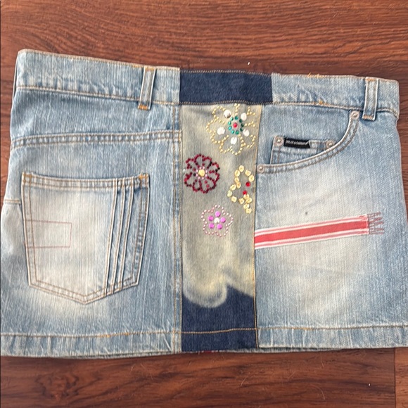 Dolce & Gabbana Pink and Blue Embellished Mini Skirt - Picture 6 of 7